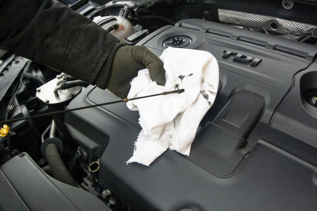 oil-service-car